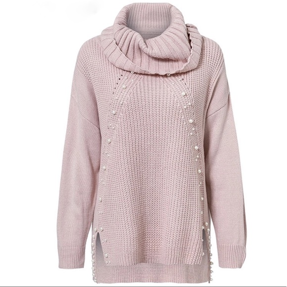 Loose Turtleneck Pearl Pink Sweater - Picture 2 of 8